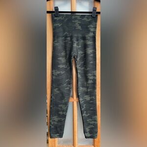Spanx camouflage leggings NWOT